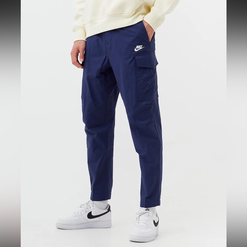 Nike Men's Navy Cargo Pants unlined utility cargo‎ pants in navy